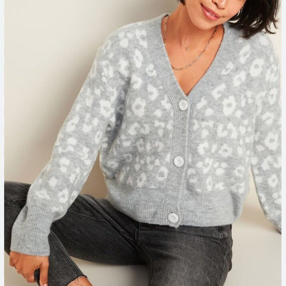 Old Navy Gray and White Cheetah Print Women's Cropped Cardigan Sweater XL